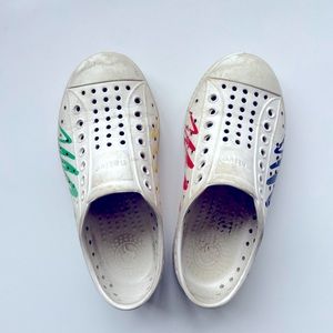 Native Shoes Jefferson White Crayola size C11